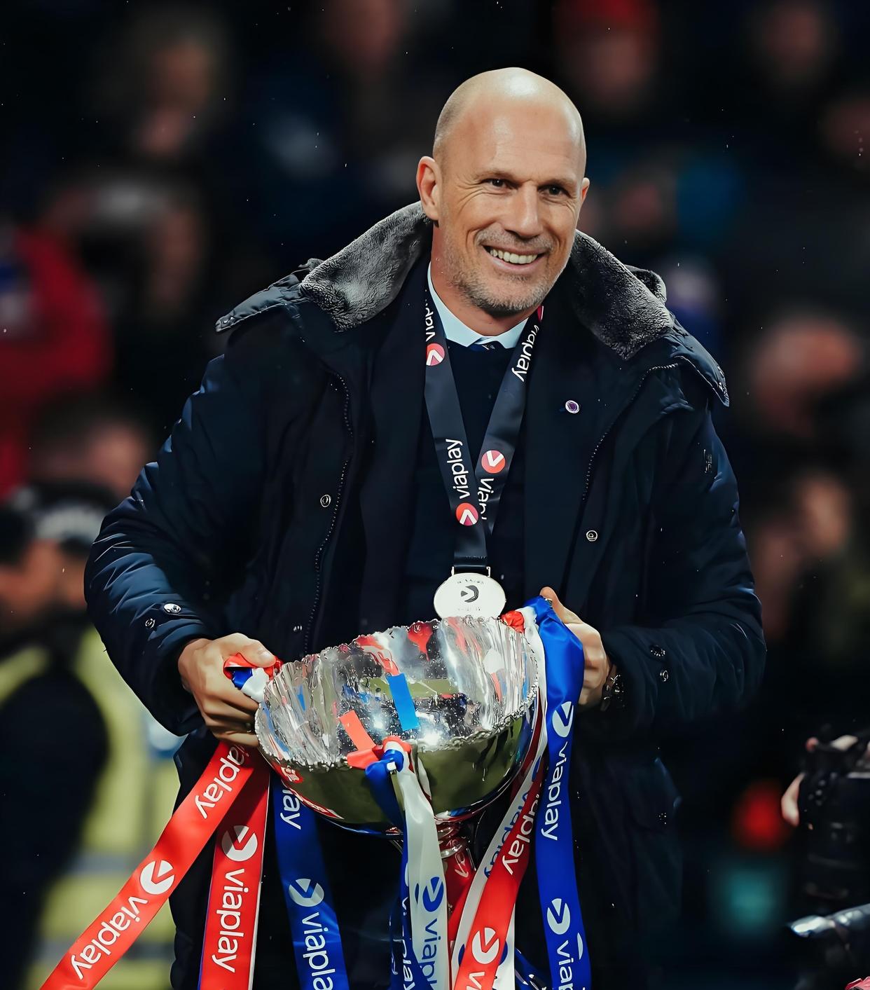 详细阅读:开云app-关于刚刚!加时末段山东泰山备战德甲阿贾克斯赛前主帅复盘,转折点巴黎圣日耳曼临场应变的信息-开云app 开云app-关于刚刚!加时末段山东泰山备战德甲阿贾克斯赛前主帅复盘,转折点巴黎圣日耳曼临场应变的信息-开云app